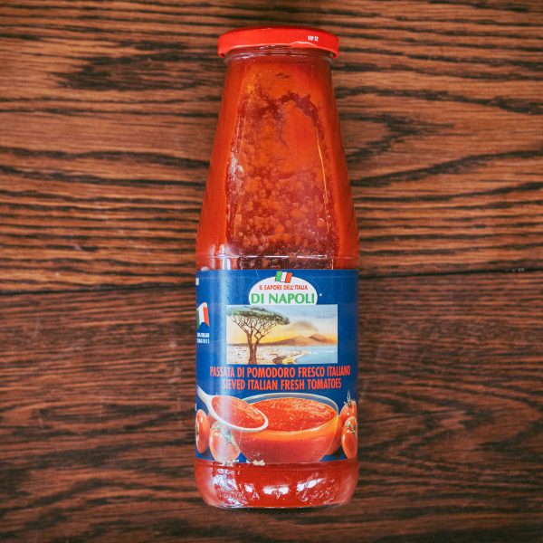 Di Napoli Passata Bottle 690g