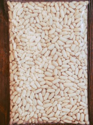 Medium-Fasolia-p_kg.jpg Fasolia Beans Medium 500gr