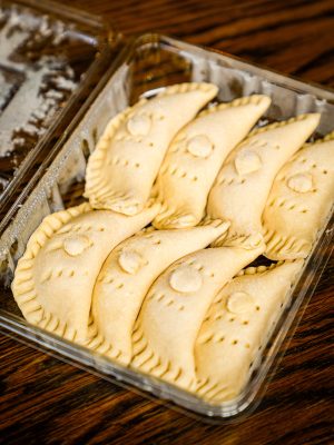 Spinach Puff Cocktail Pies 8's Frozen