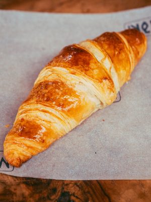 10676.jpg Croissant Plain 90G