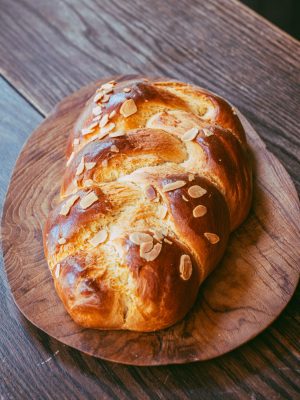 Tsoureki Plain 500g (only Friday & Saturday)